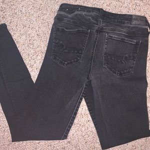 Black skinny jeans